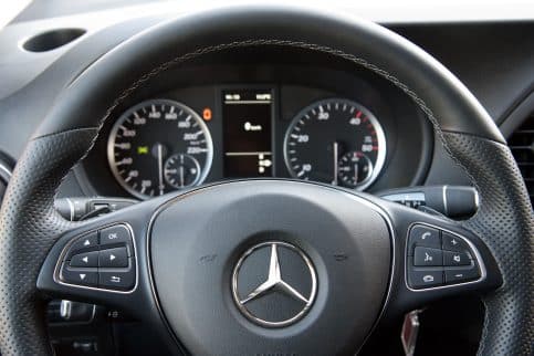 mercedes service milton keynes